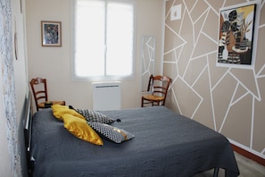 1 bedroom, iron/ironing board