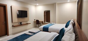 Premium Room - Hotel The Avirajan (Sanwer)