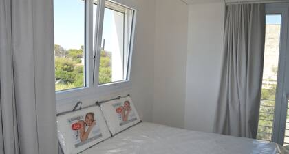 Rosemary studio apartment 20m from the free beach, ideal for a seaside getaway.