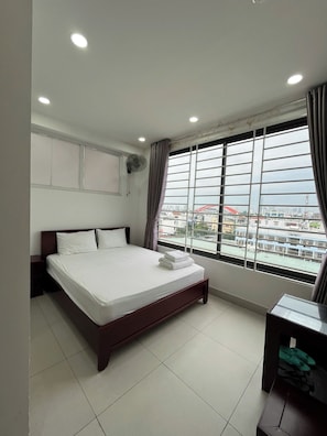Basic Room, 1 Katil Kelamin (Double) | Wi-fi percuma, cadar katil