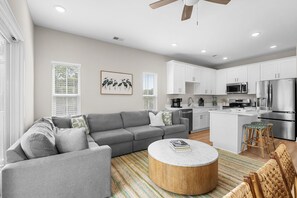 TV - DriftMint- Ocean View- Dog friendly, Garage (Myrtle Beach)