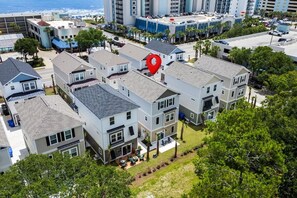 Exterior - Sea Level - Across from Ocean, Dog Friendly, Gara (Myrtle Beach)