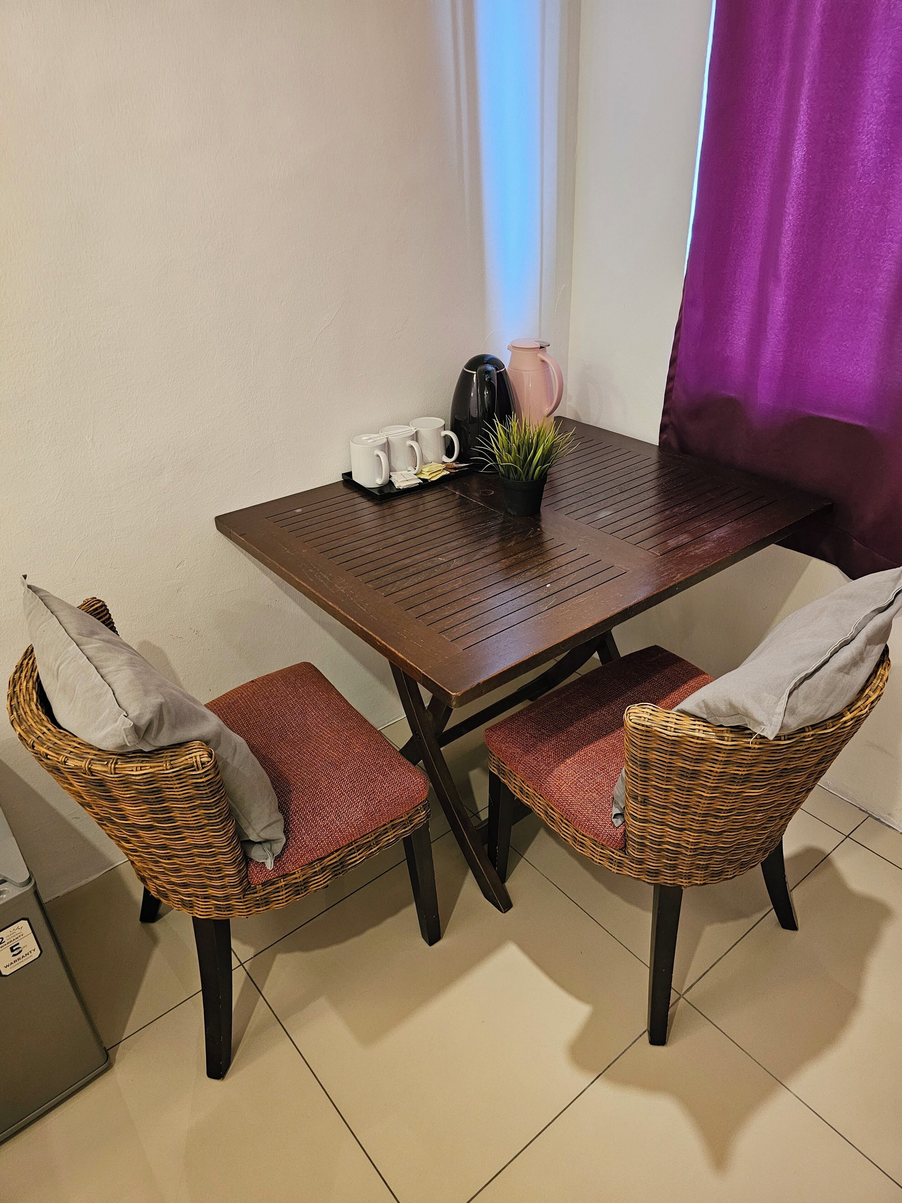 Iron/ironing board, free WiFi