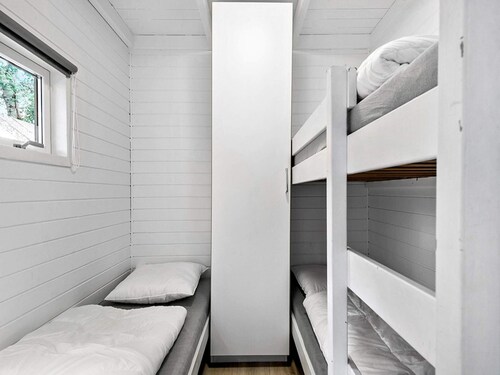 6 Person Holiday Park Home in Malling