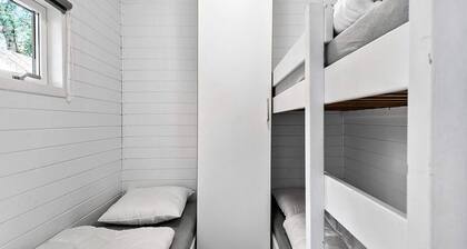 6 Person Holiday Park Home in Malling