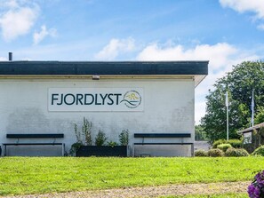 House | Property grounds - 6 Person Holiday Park Home in Aabenraa (Aabenraa)