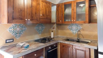 Microwave, oven, stovetop