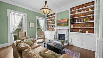 TV, fireplace, offices