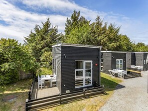 House | Outdoor dining - 4 Person Holiday Park Home in Skagen (Skagen)