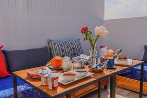 Desayuno buffet incluido todos los días 