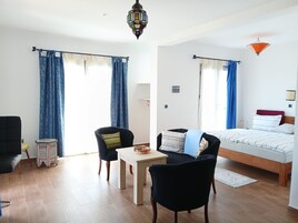 Doppia Deluxe, balcone, vista città | Biancheria in cotone egiziano, biancheria da letto di alta qualità