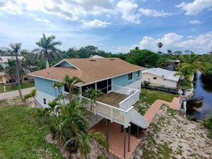 Exterior - Spacious Getaway, Walk to Beaches (Bonita Springs)