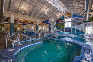 Piscine intérieure, piscine chauffée