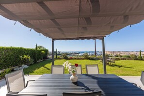 Elite Villa | Terrace/patio