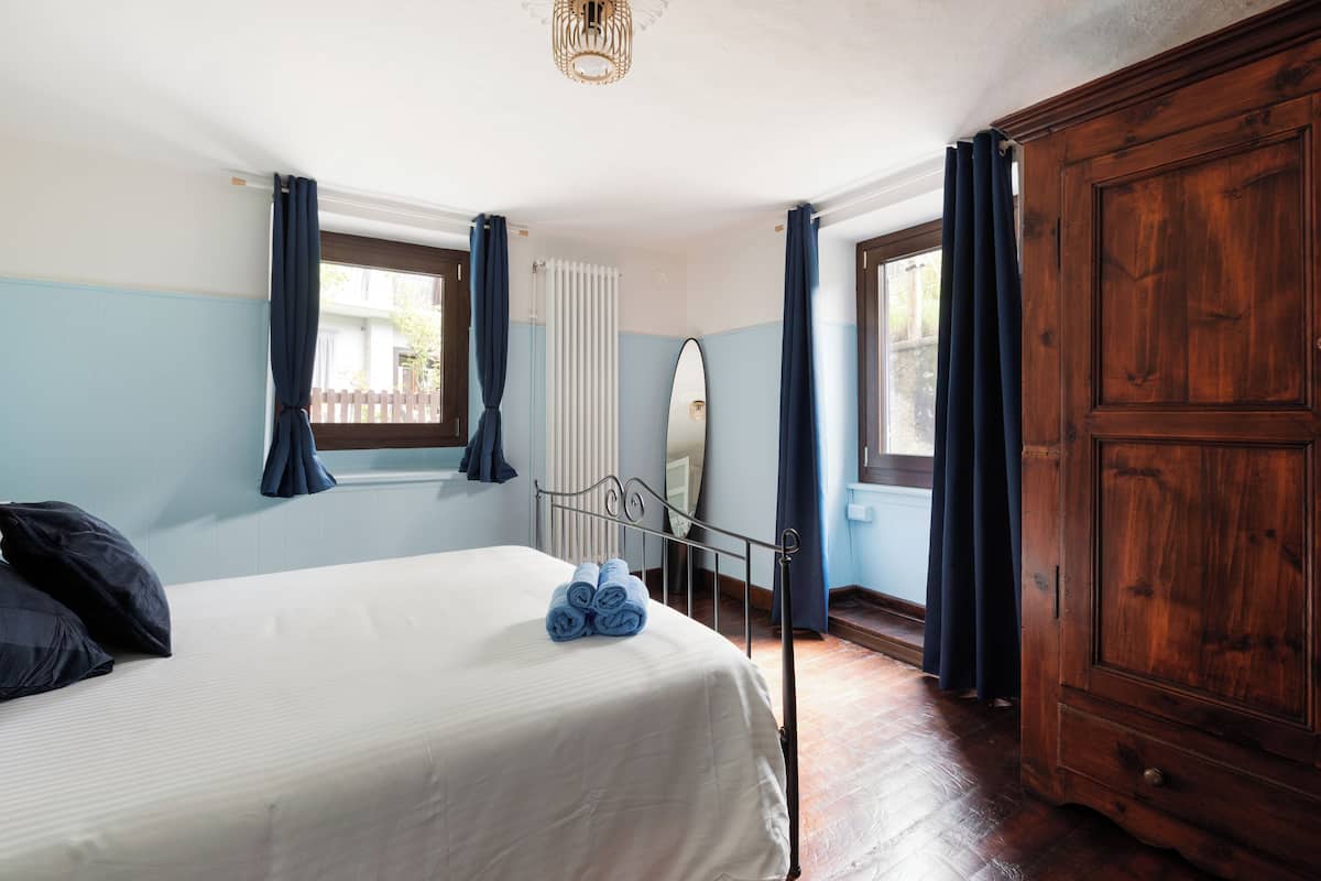 Standard Apartment | Free cribs/infant beds, free WiFi, bed sheets
