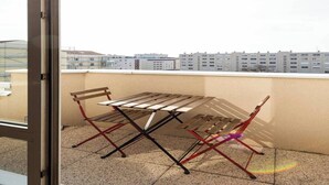 Outdoor dining - Dify Bollier - Quartier Gerland (Lyon)