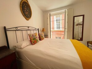 1 chambre, Wi-Fi gratuit, draps fournis