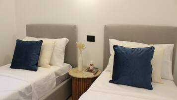 2 bedrooms, travel crib, free WiFi, bed sheets