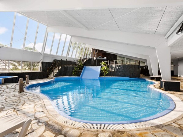 House | Pool | Outdoor pool - 6 Person Holiday Park Home in Hesselager (Hesselager)