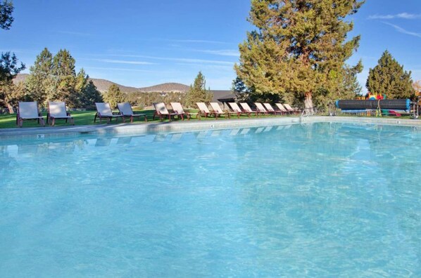 Indendørs pool, opvarmet pool
