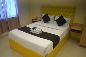 Deluxe Room | Egyptian cotton sheets, premium bedding, memory foam beds, free WiFi