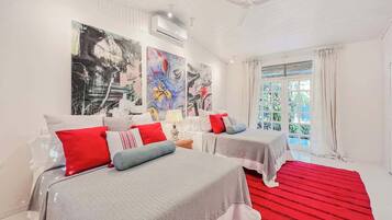 Free WiFi, bed sheets