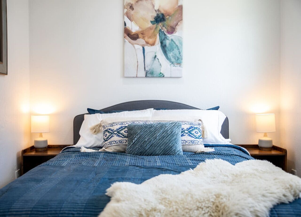 3 bedrooms, desk, WiFi