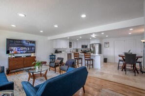 Smart TV, offices
