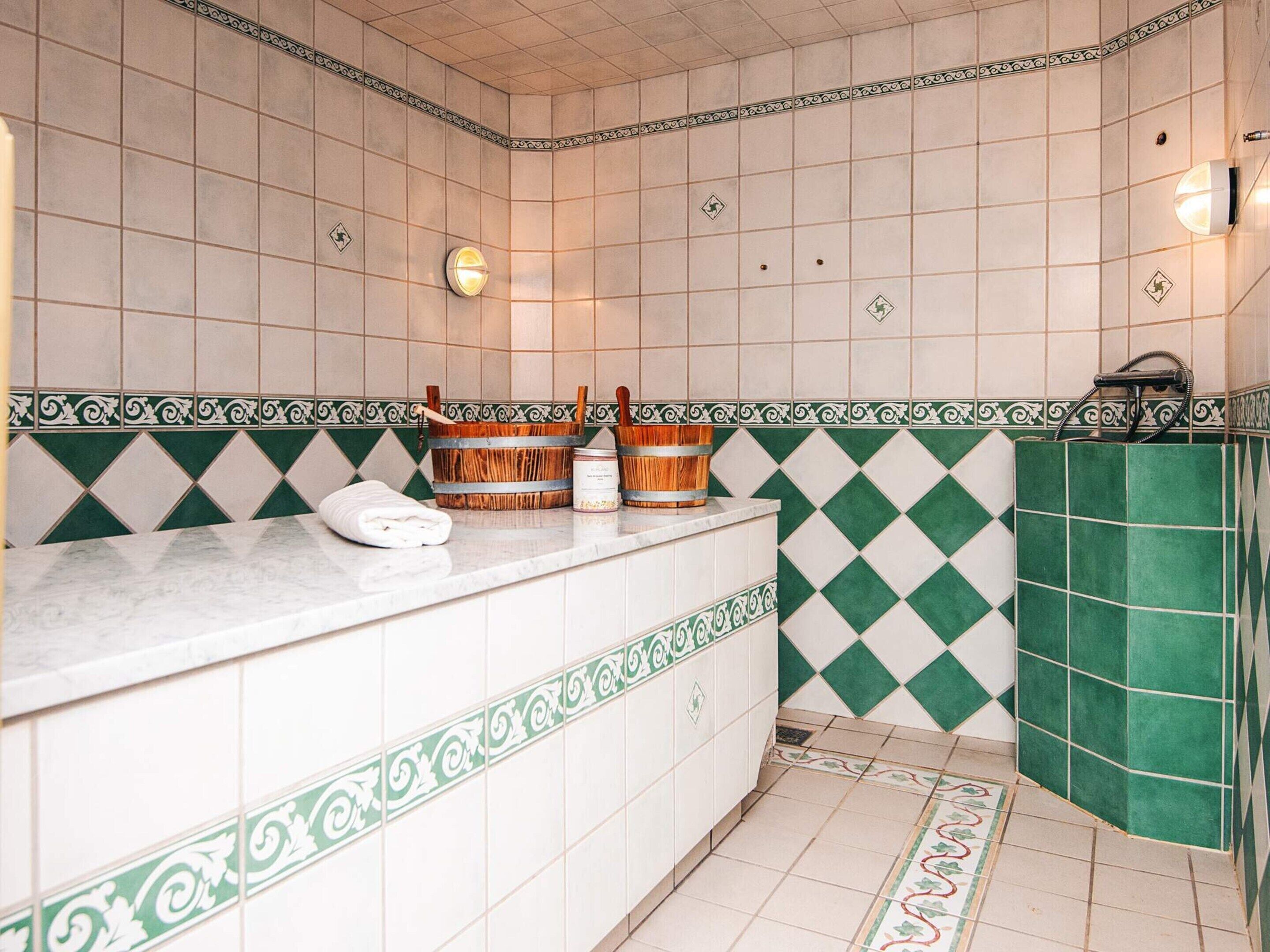 House | Spa treatment