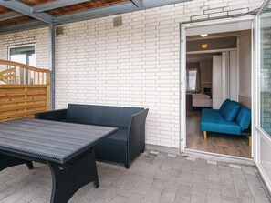 House | Terrace/patio