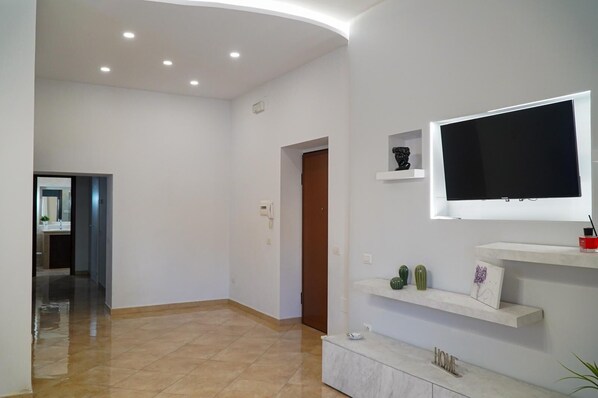 Interior - ACCOMMODATING ACCOMMODATION IN THE BEAUTIFUL CITY OF THE SASSI... MATERA (Matera)