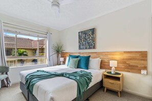 2 bedrooms, desk, iron/ironing board, travel cot