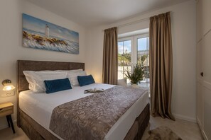 2 bedrooms, iron/ironing board, free WiFi, bed sheets - Villa Katarina with pool (Zadar)