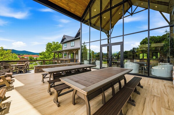 Outdoor dining