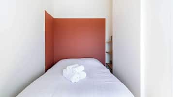 Apartment | 2 bilik tidur, seterika/papan seterika, cadar katil