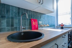 Fridge, microwave, coffee/tea maker, electric kettle