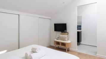 Apartment | 1 bedroom, iron/ironing board, bed sheets