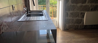 T3 apartment in air-conditioned village house
