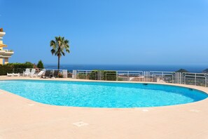 Pool - Apt MEDICIS – Sea View, Terrace & Pool (Mandelieu-la-Napoule)