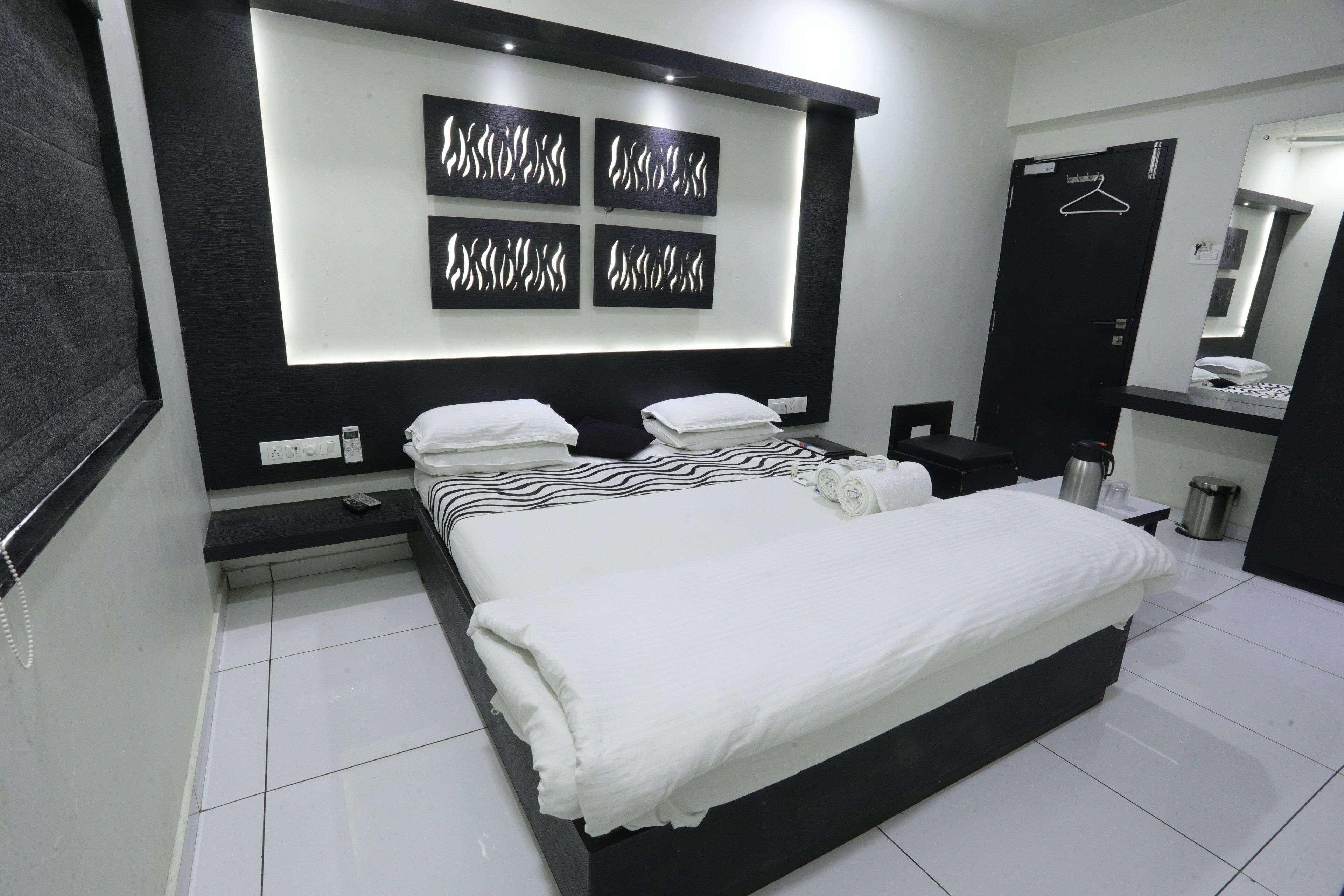 書桌、免費無線上網