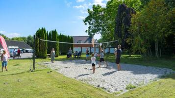 Maison | Terrain de sport