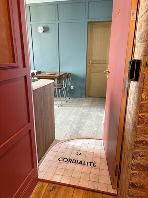 Dining - LA CORDIALITE Apartment 4 Sea View (Ault)