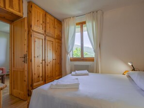 2 makuuhuonetta, vauvan matkasänky, ilmainen Wi-Fi