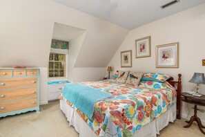 3 chambres, fer et planche à repasser, accès au Wi-Fi (inclus)