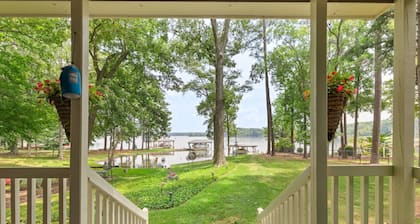 Lake Retreat w/ Dock & Kayak