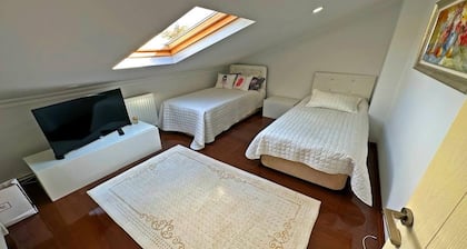 6-room Villa With Private Pool and Garden