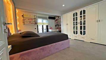 Villa, 6 Bedrooms, Private Pool, Garden View | 6 bedrooms