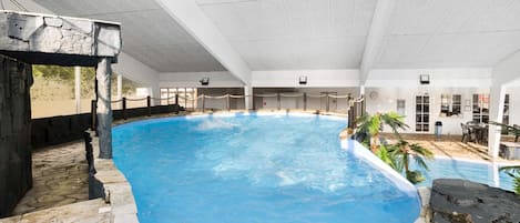 Hus | Pool