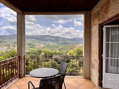 Nomad s Country - Cimo de Vila The Valley Terrace