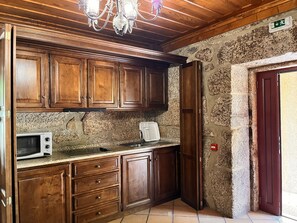 Apartment | 1 bedroom - Nomad s Country - Cimo de Vila The Poolside Haven (Cabeceiras de Basto)